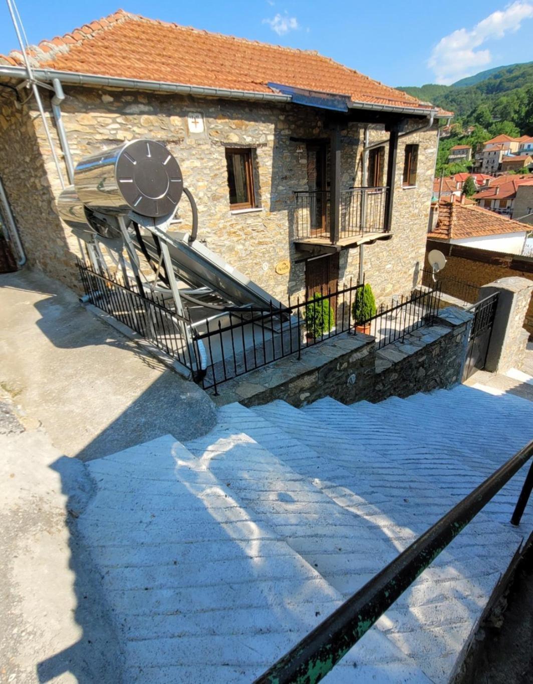 Traditional Stone 